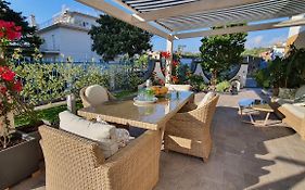 Sorrento Garden Room