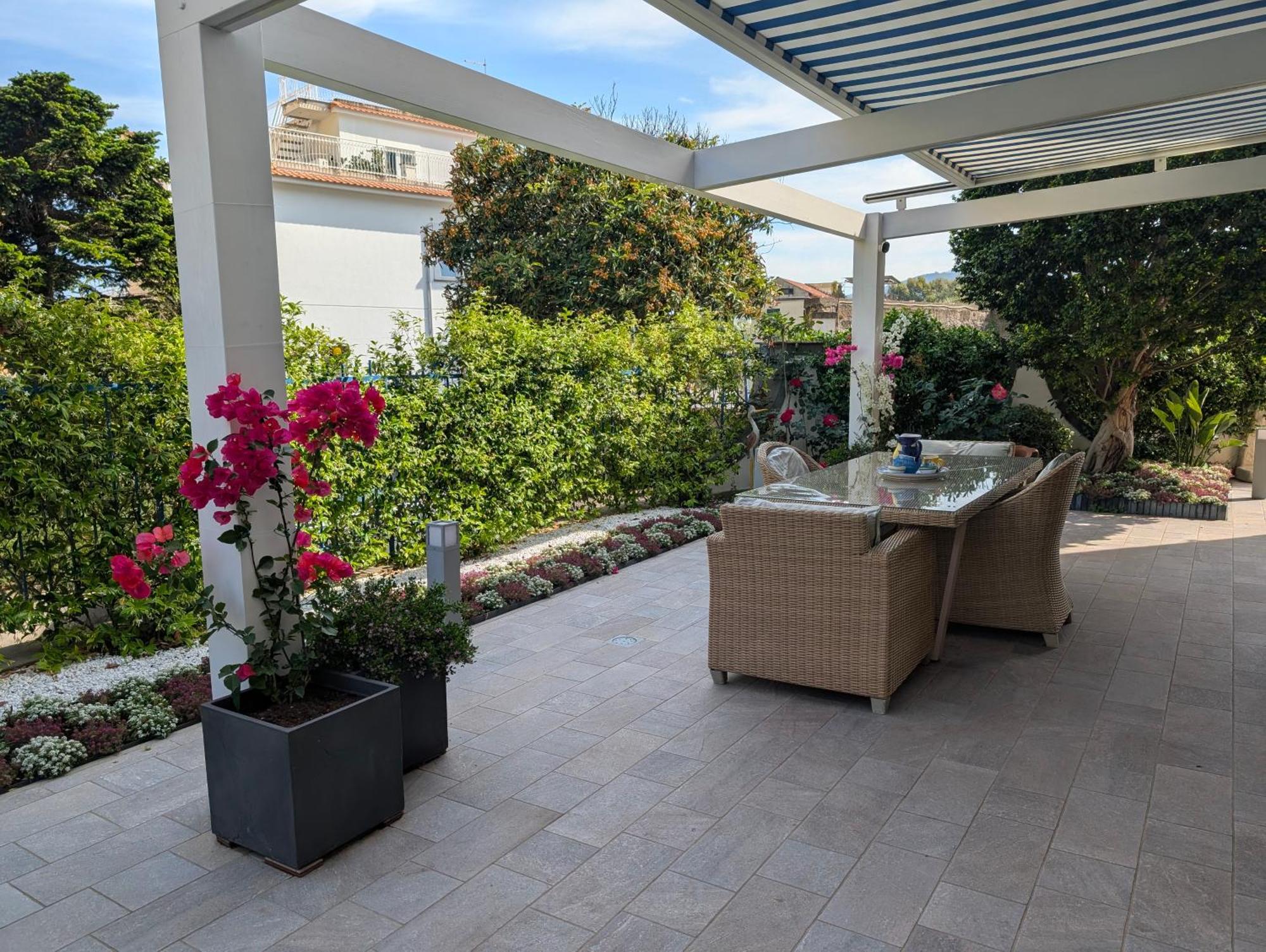Sorrento Garden Room Exterior photo