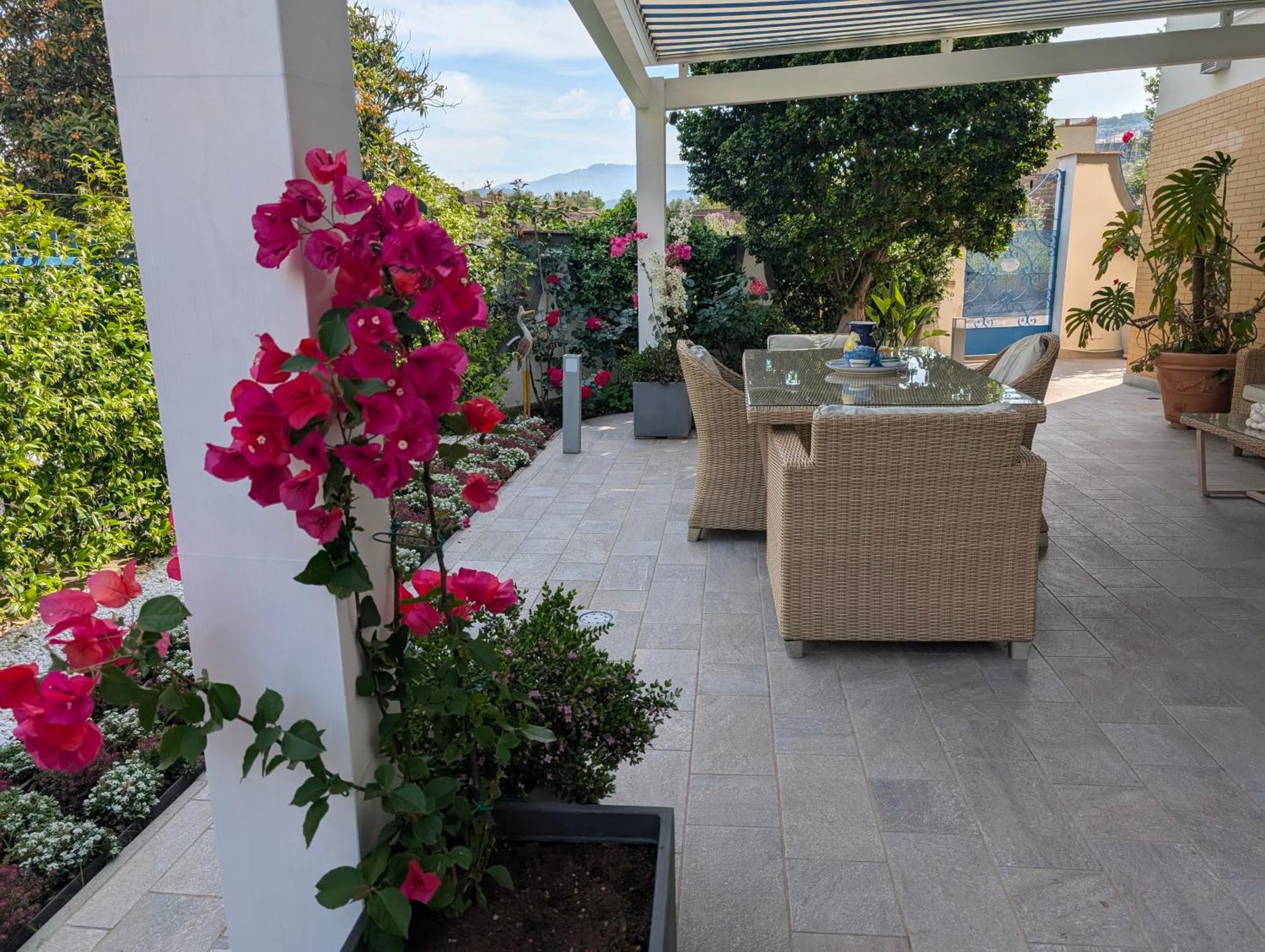 Sorrento Garden Room Exterior photo